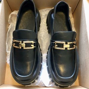 8.5 Gold Chain Chunky Heel Loafer
